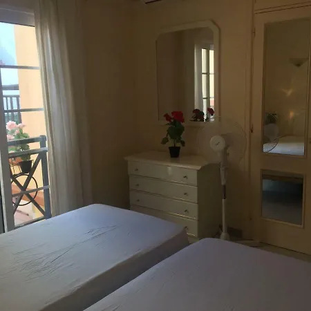 Yucca 2 Апартаменти Адехе